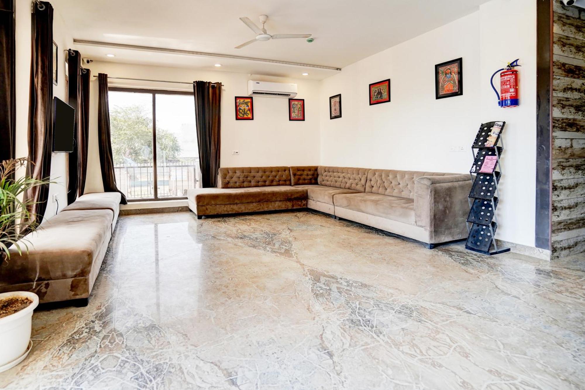Super Townhouse Taj Nagri Basai Formerly Royal Empire Tājganj 외부 사진